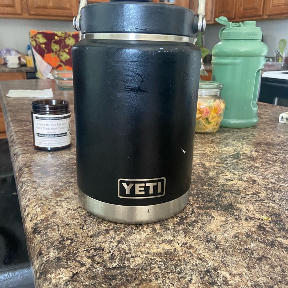 Yeti 1/2 gallon